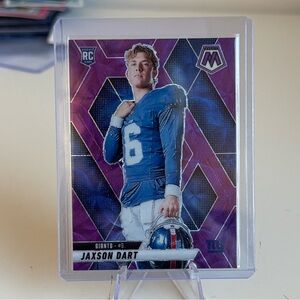 🔥 2025 Jaxson Dart Panini Mosaic Purple Scope Prizm Rookie card. New York Giants